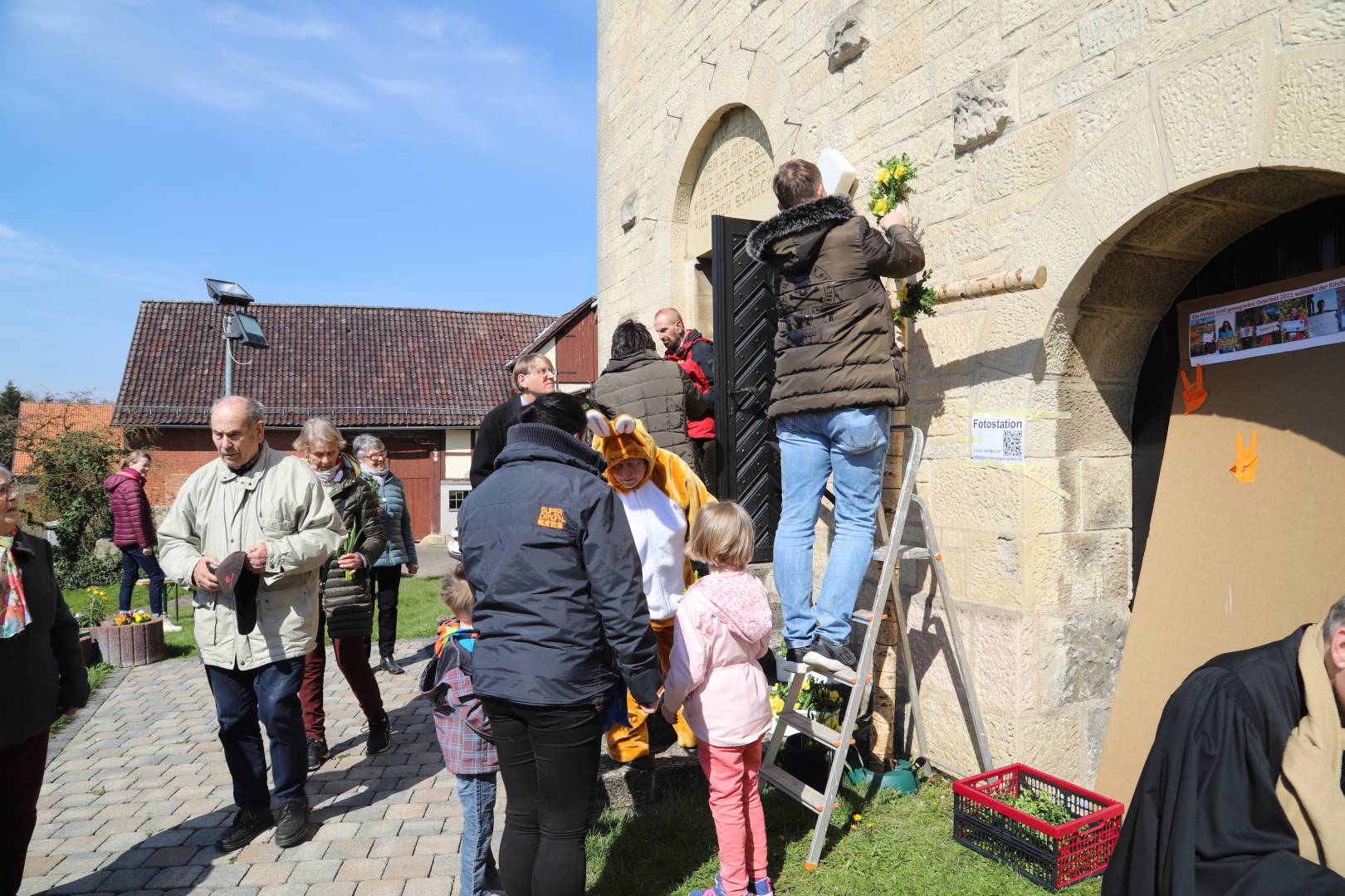 Osterfestgottesdienst mit Osteraktionen