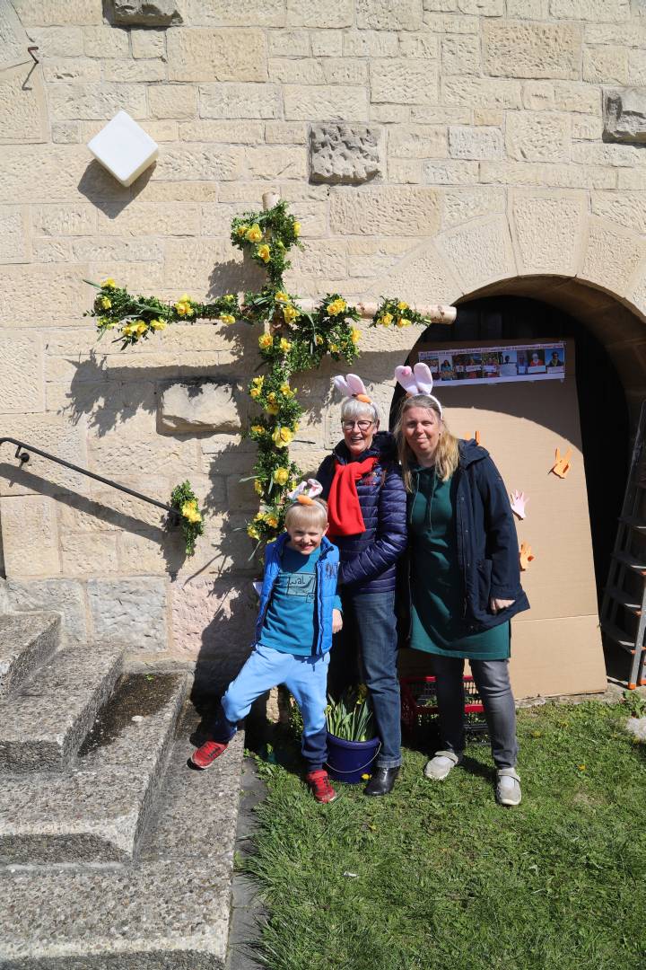 Osterfestgottesdienst mit Osteraktionen