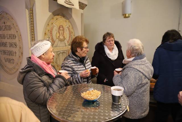 2. Winterkirche: "Der gestiefelte Kater"