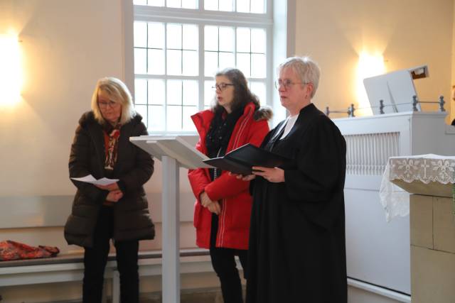 Finale der Winterkirche mit dem Märchen "Der Schneider im Himmel"