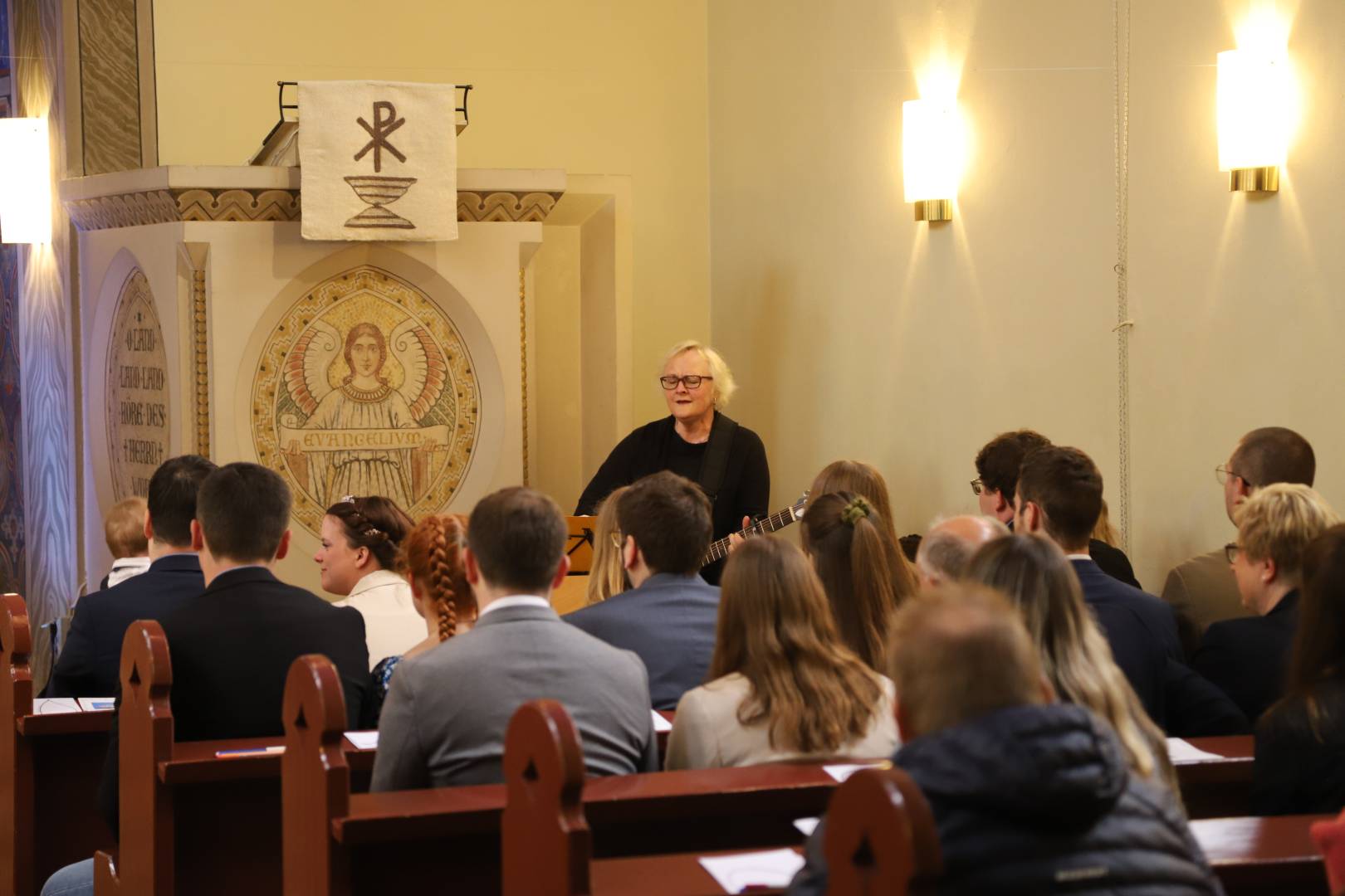 Taufe von Virginia und Mattis Helmke in der St. Franziskuskirche