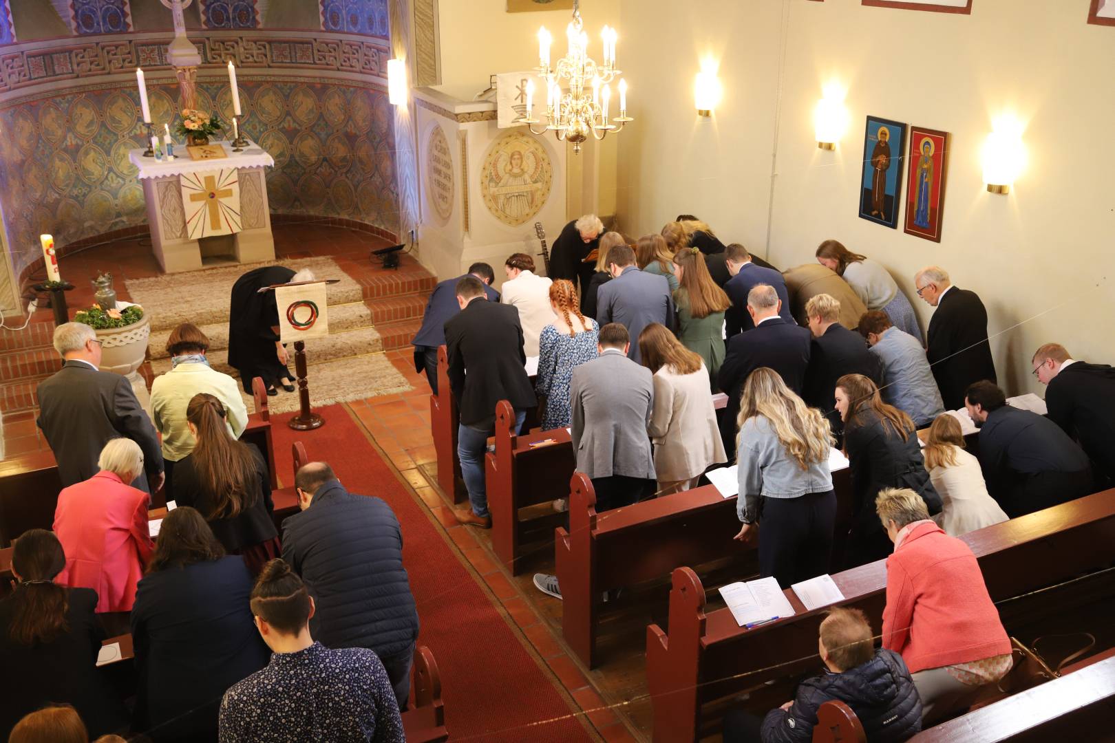 Taufe von Virginia und Mattis Helmke in der St. Franziskuskirche