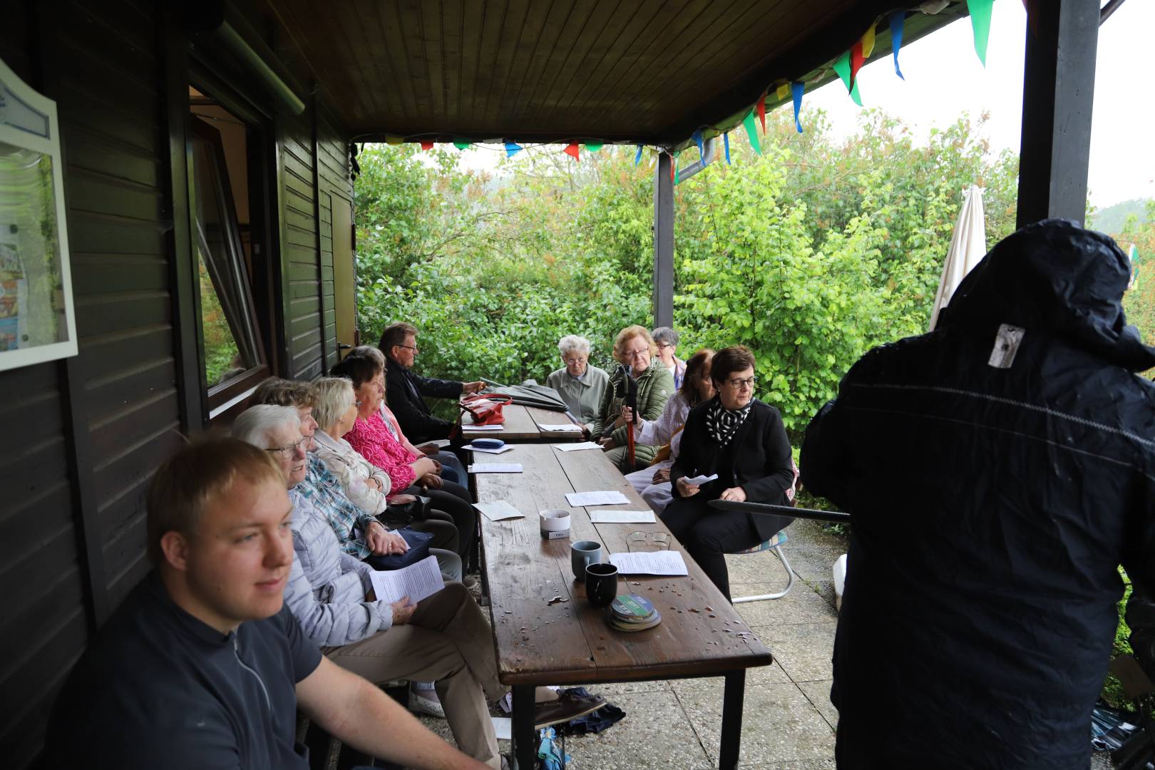 Pfingstgottesdienst im Kleingarten in Duingen