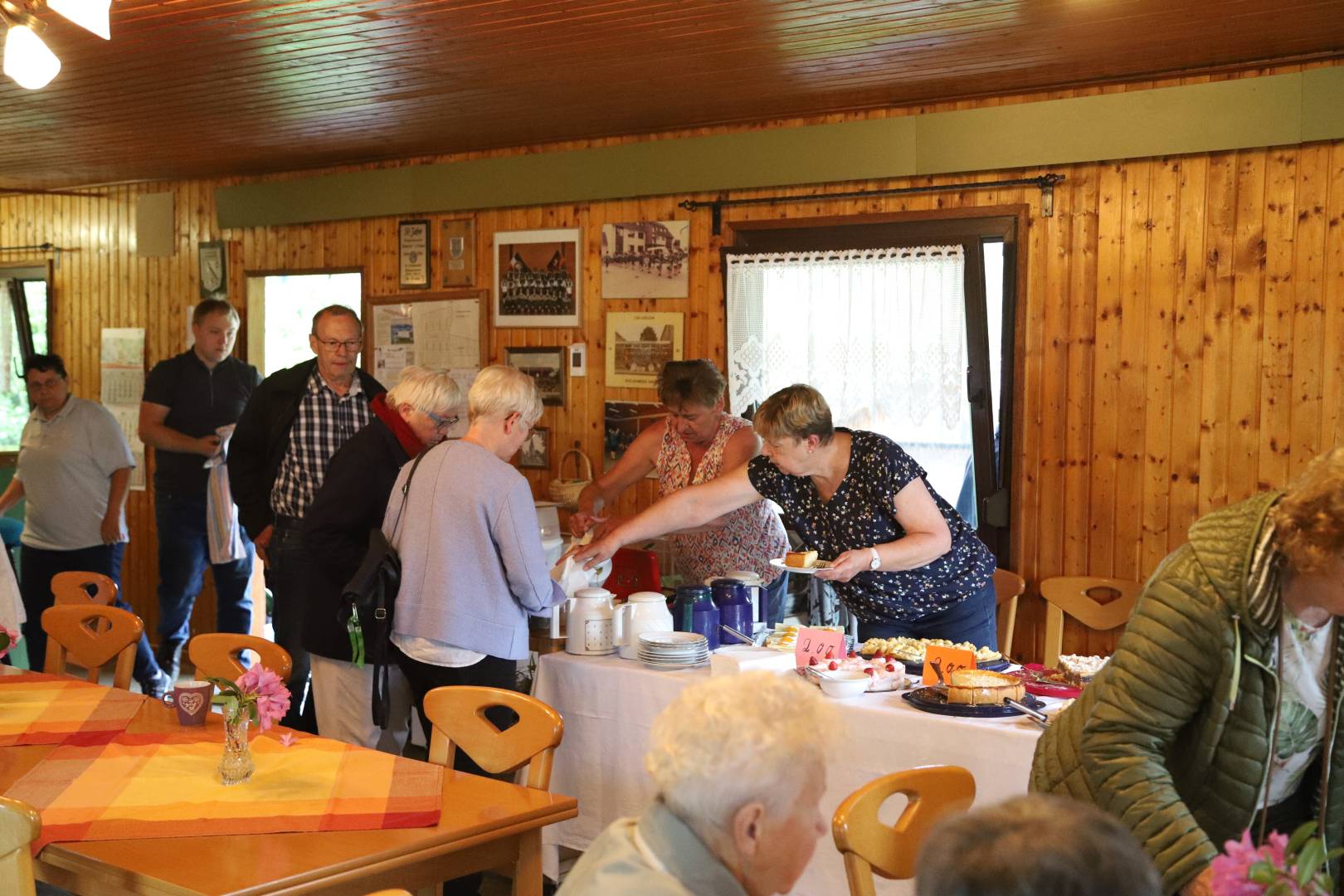 Pfingstgottesdienst im Kleingarten in Duingen