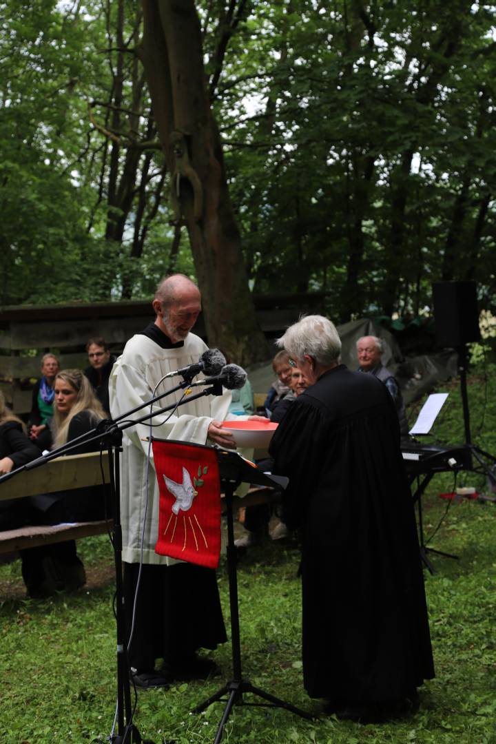 Ökumenischer Pfingstgottesdienst an der Köhlerhütte