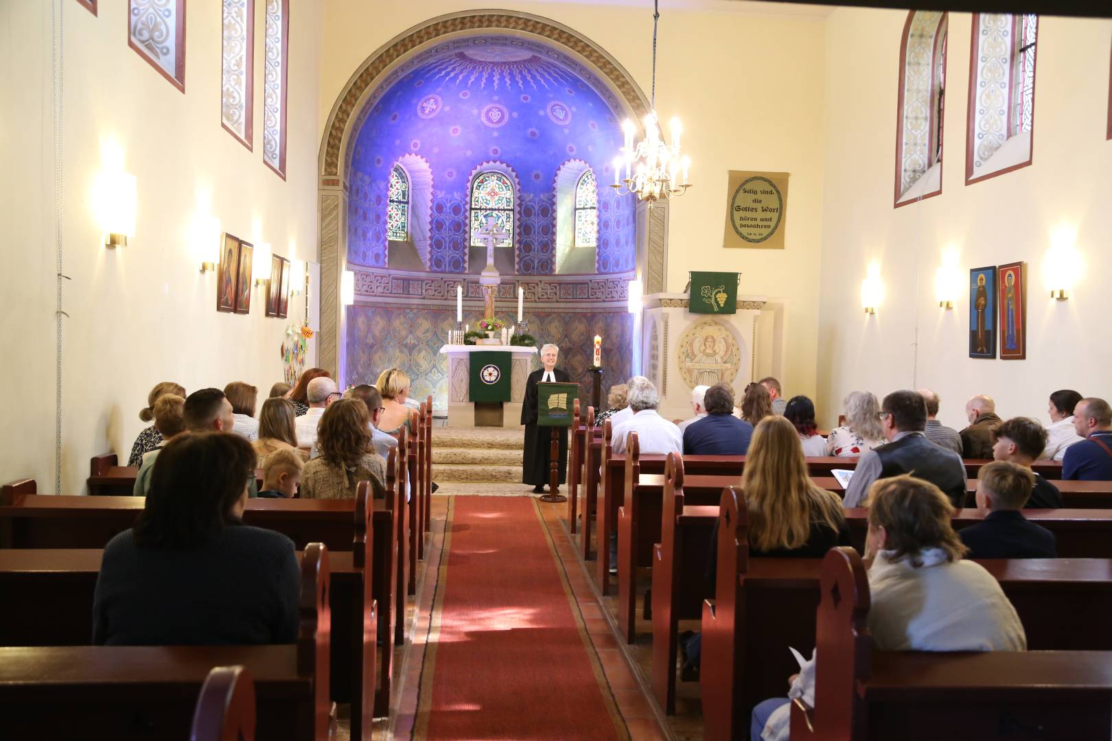 Taufe von Emily Kusch in der St. Franziskuskirche