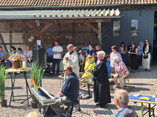 Impressionen von der Andacht zum Reitstalljubiläum mit Pferdesegnung