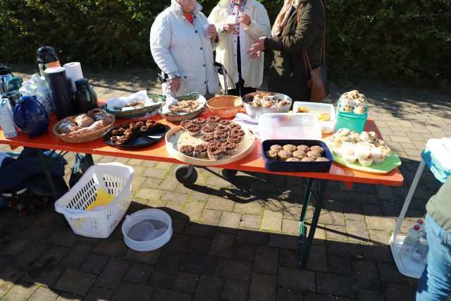 Ökumenisches Erntedankfest auf dem Marktplatz in Duingen