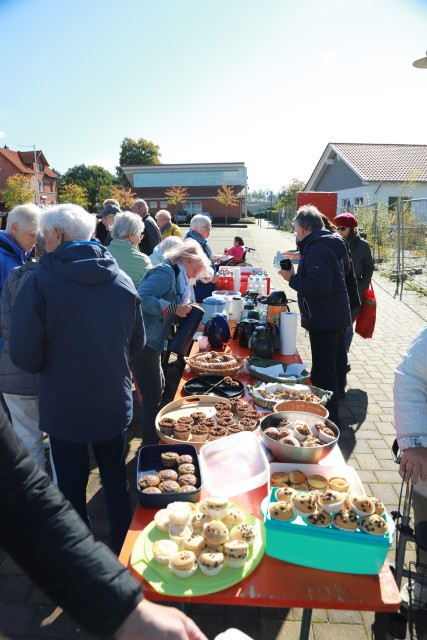 Ökumenisches Erntedankfest auf dem Marktplatz in Duingen