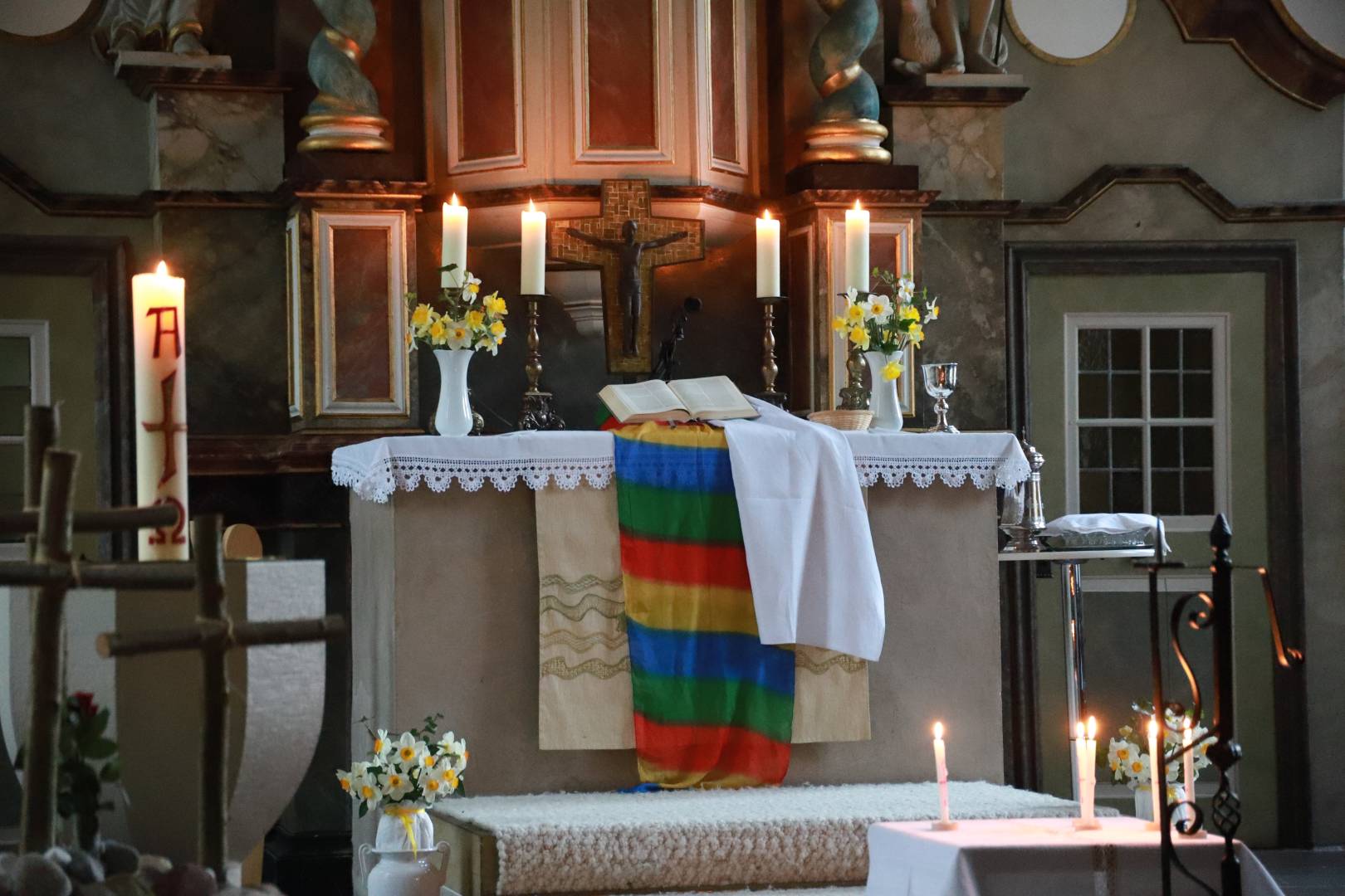 Osterfrühgottesdienst mit Frühstück in Duingen