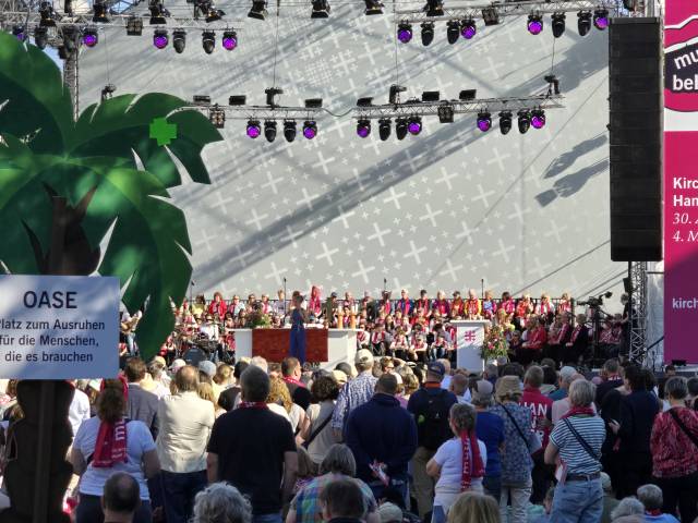 Impressionen von der Eröffnung des Kirchentages in Hannover