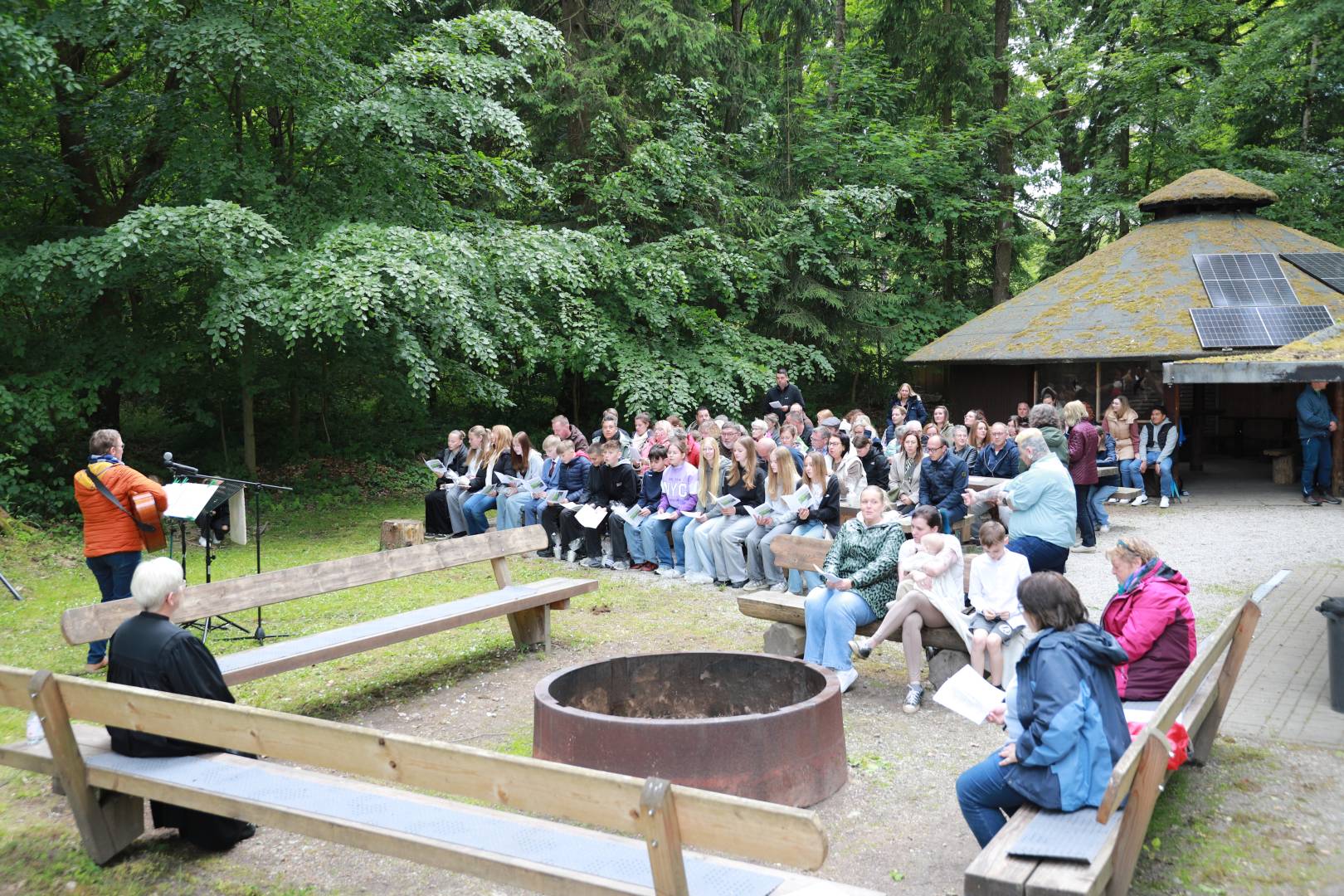 Begrüßungsgottesdienst an der Köhlerhütte