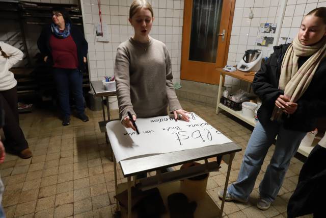 Unsere Konfirmanden backen Brot