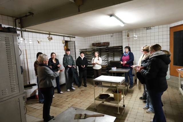 Unsere Konfirmanden backen Brot