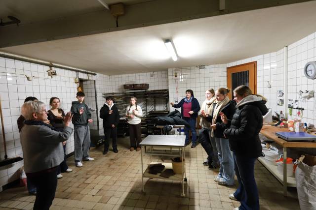 Unsere Konfirmanden backen Brot