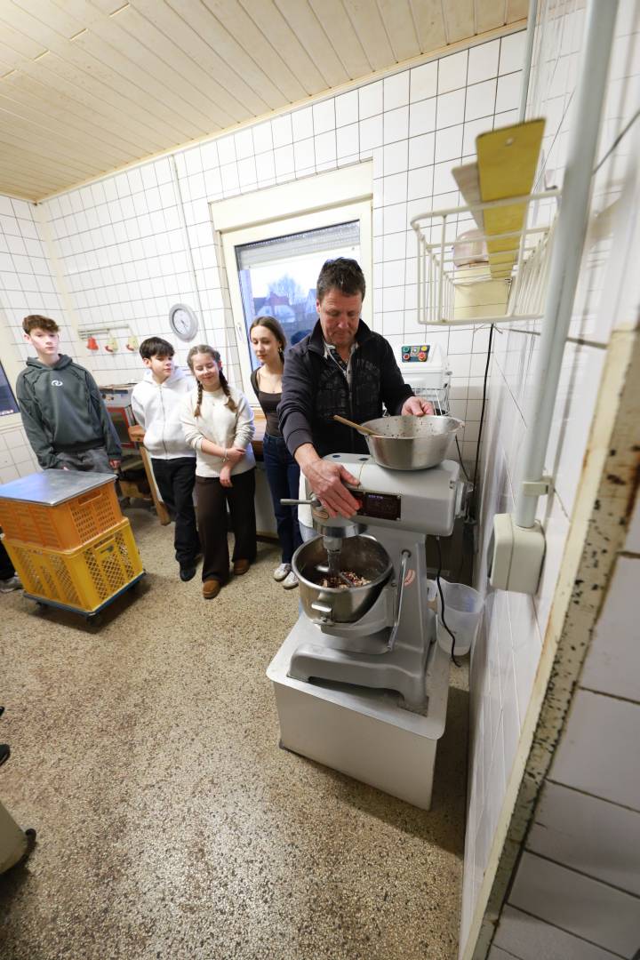 Unsere Konfirmanden backen Brot