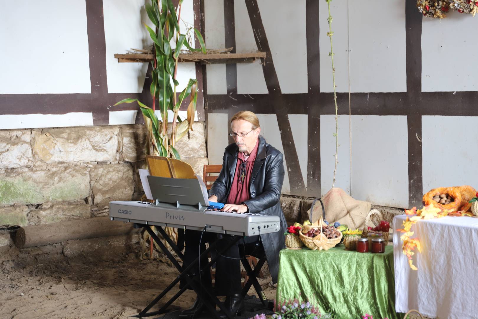 Ökumenisches Erntedankfest im Reitstall