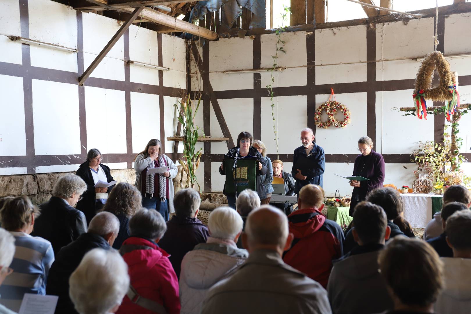 Ökumenisches Erntedankfest im Reitstall
